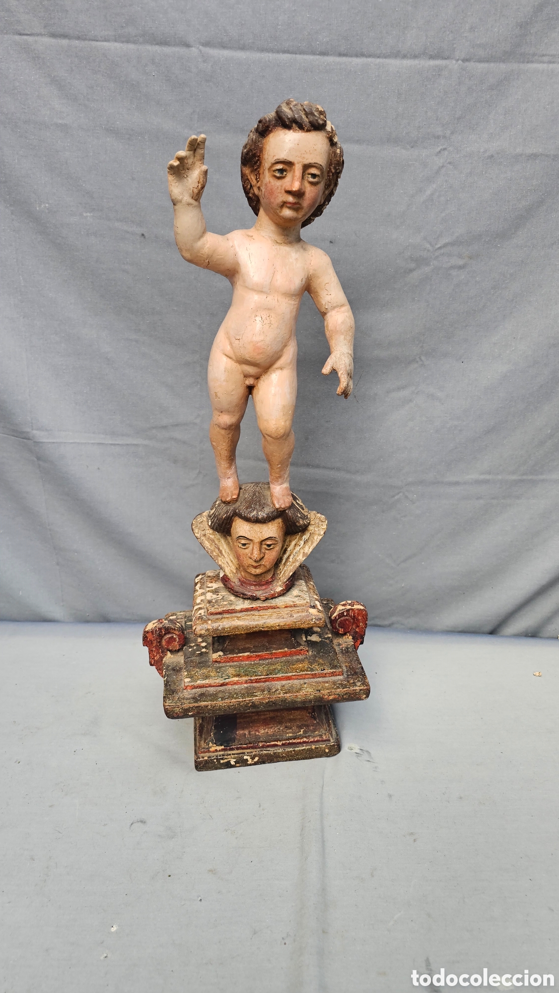Art: Ni&ntilde;o Jesus siglo XVIII de madera tallada