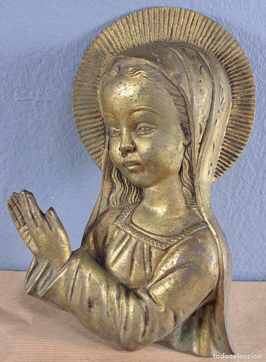 Arte: Imagen religiosa en bronce, bajo relieve. Vintage