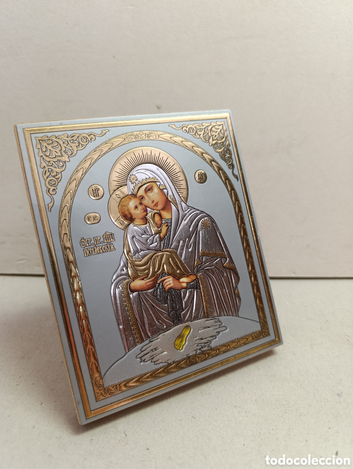 Arte: ICONO DE VIRGEN DE POCHAYEV. VON DETALLES DORADOS Y PLATEADO. EN BASE DE MADERA.