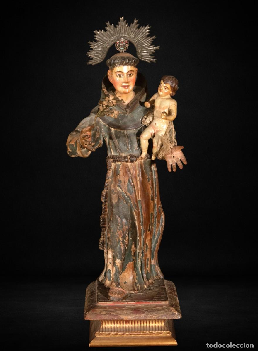 Arte: San Antonio con Ni&ntilde;o, talla espa&ntilde;ola en madera policromada, siglo XVII