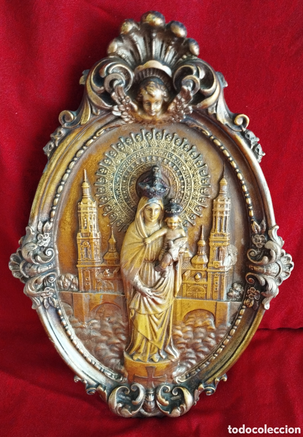 Arte: Antigua bajo relieve Virgen del Pilar.