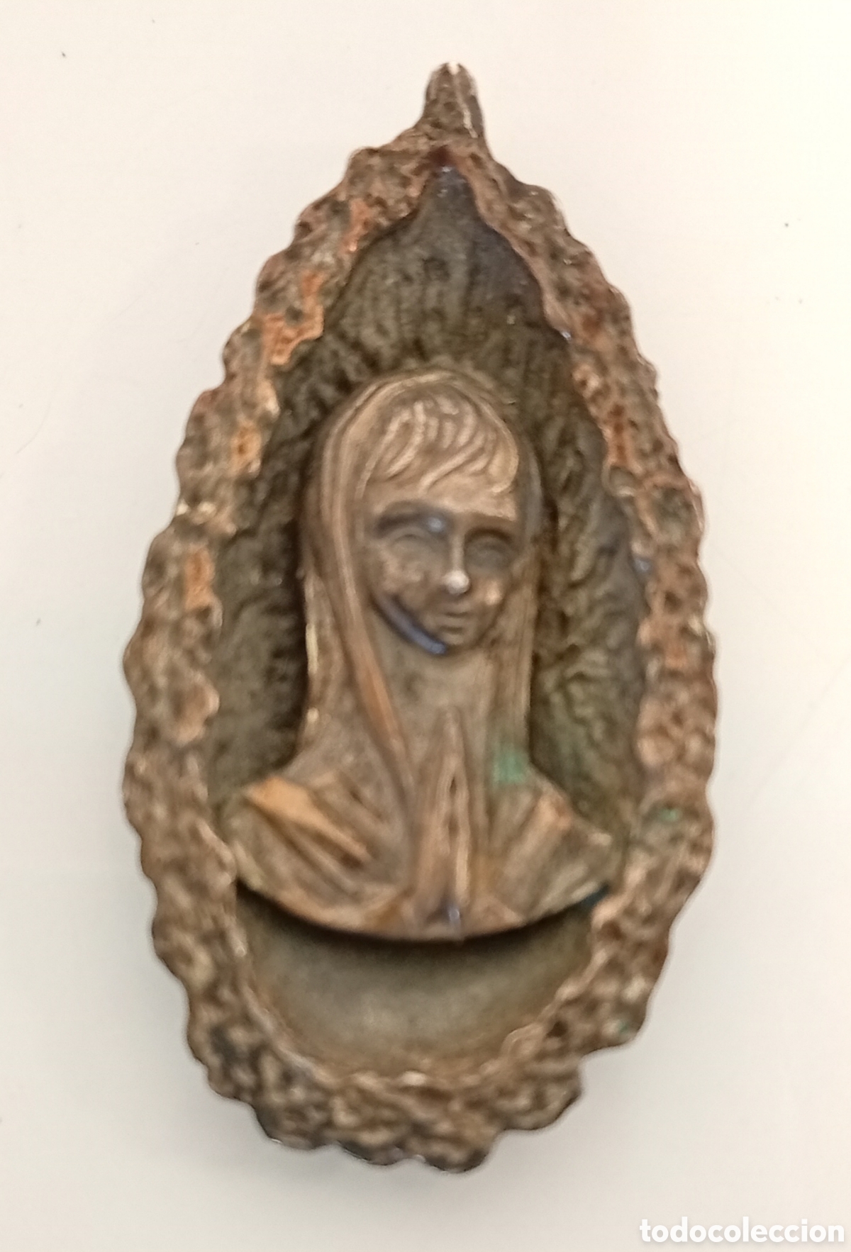 Arte: .RELIEVE RELIGIODIOSO DE METAL DE LA VIRGEN MAR&Iacute;A