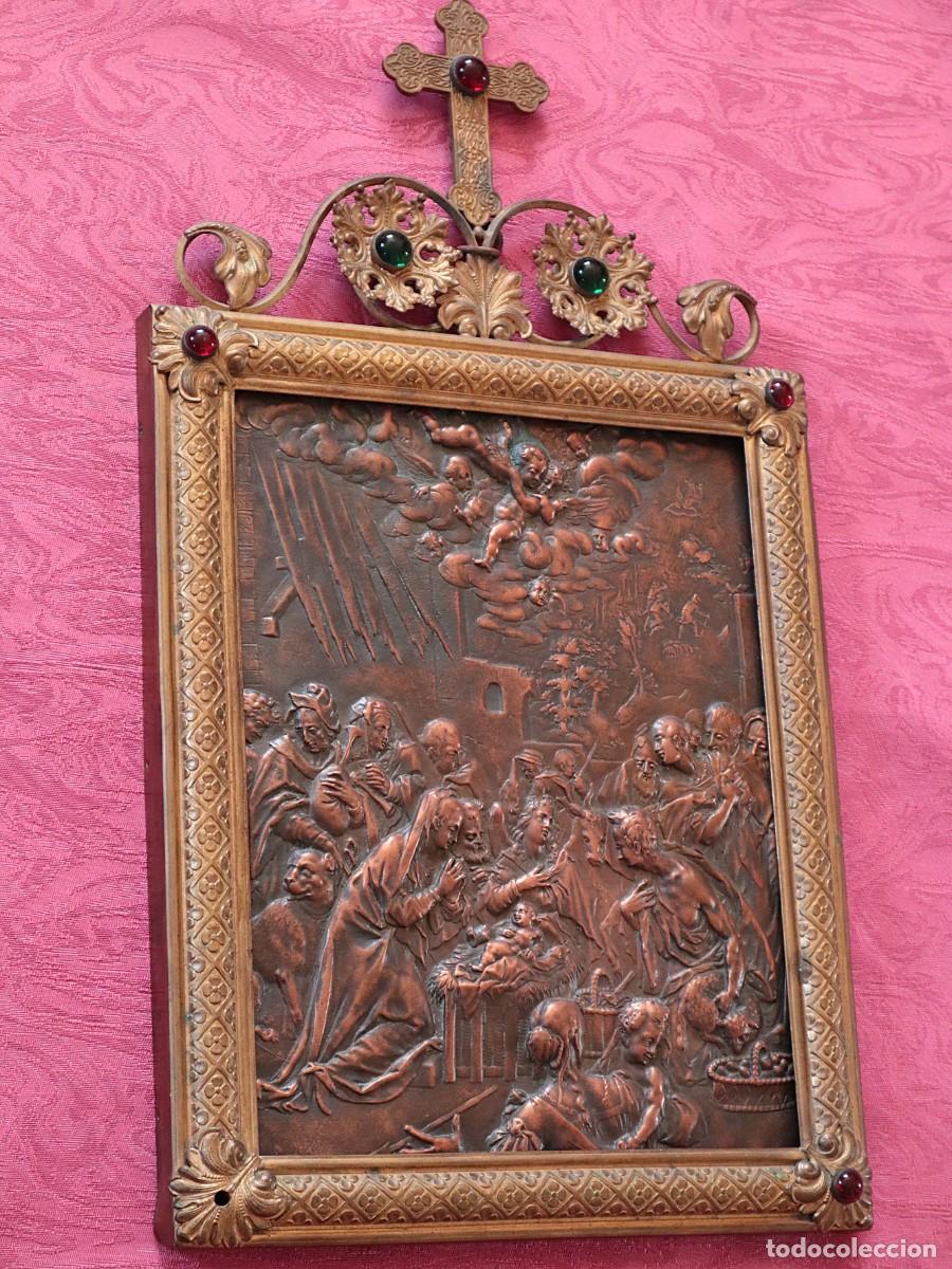 Arte: La adoraci&oacute;n de los pastores. Relieve sobre cobre. Escuela italiana. Siglos XVII-XVIII. Mide 28 x 21