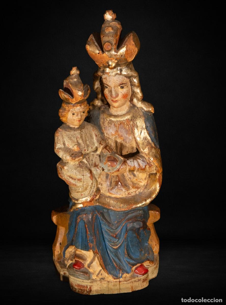 Arte: Virgen de Mariazell con Ni&ntilde;o, talla en madera policromada, siglo XIX