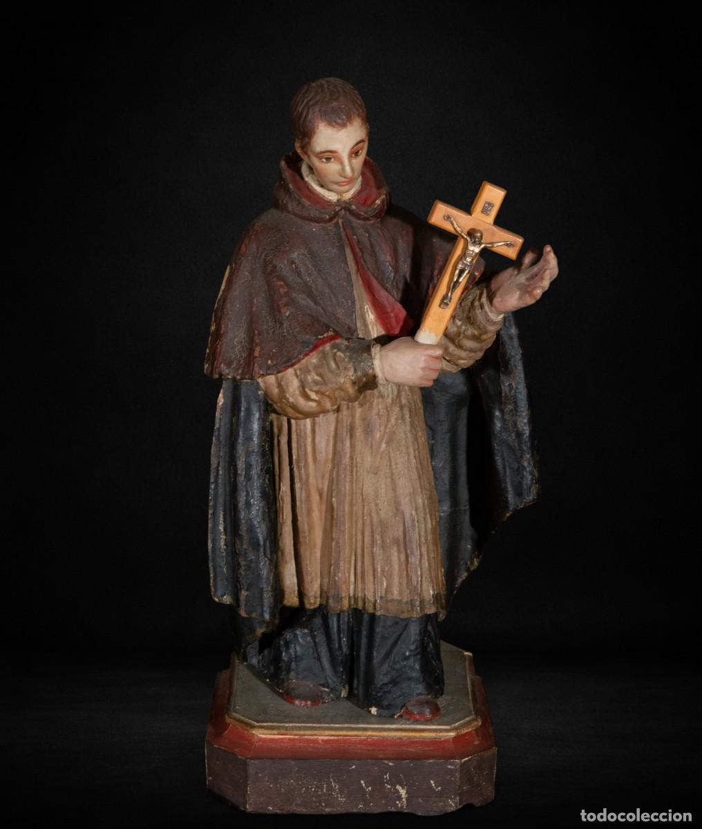 Arte: San Luis Gonzaga barroco en madera tallada y policromada, siglo XVII, 49 cm