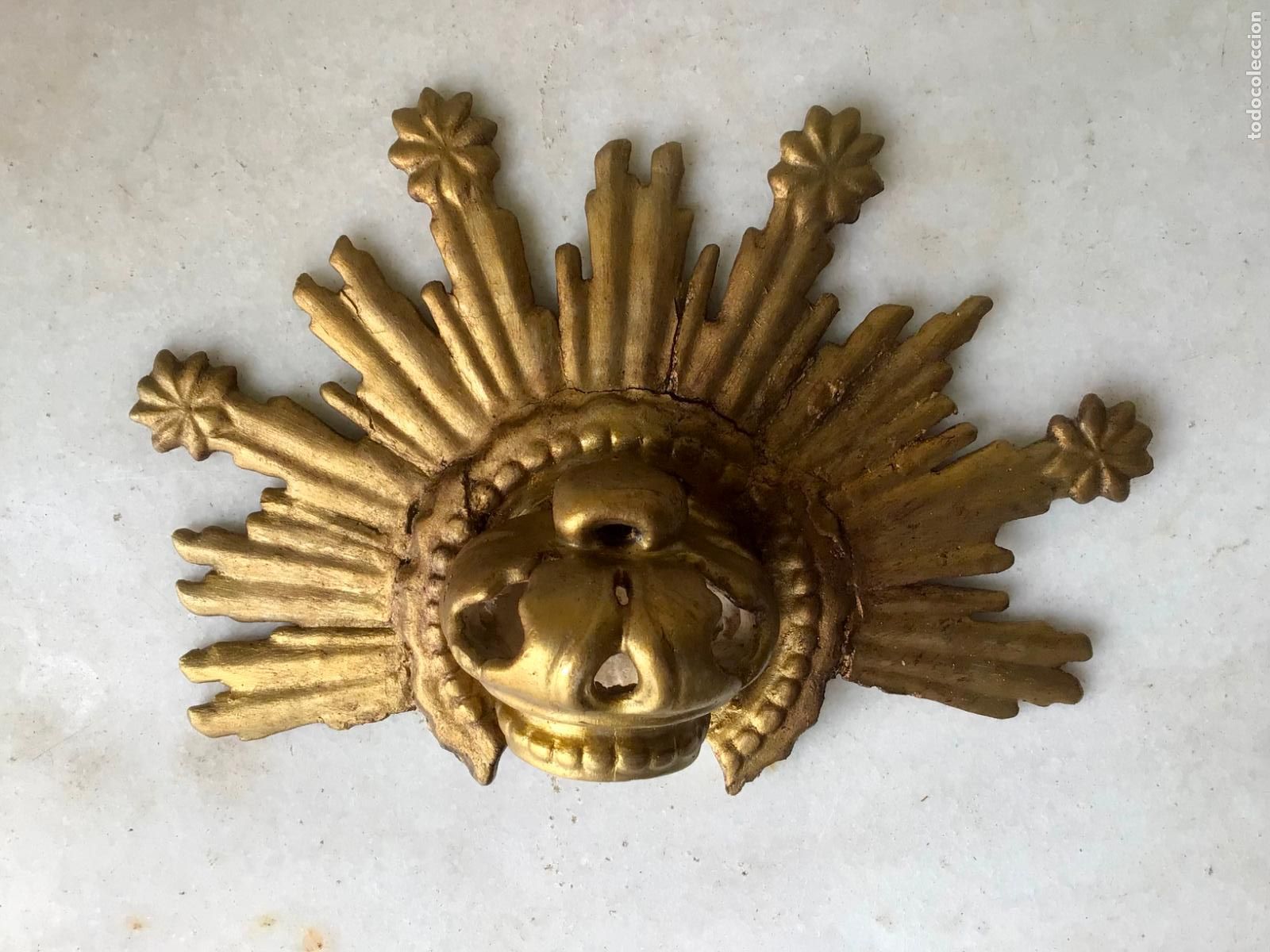 Arte: ANTIGUA CORONA CON AUREOLA , MADERA TALLADA Y DORADA , FIN SIGLO 18