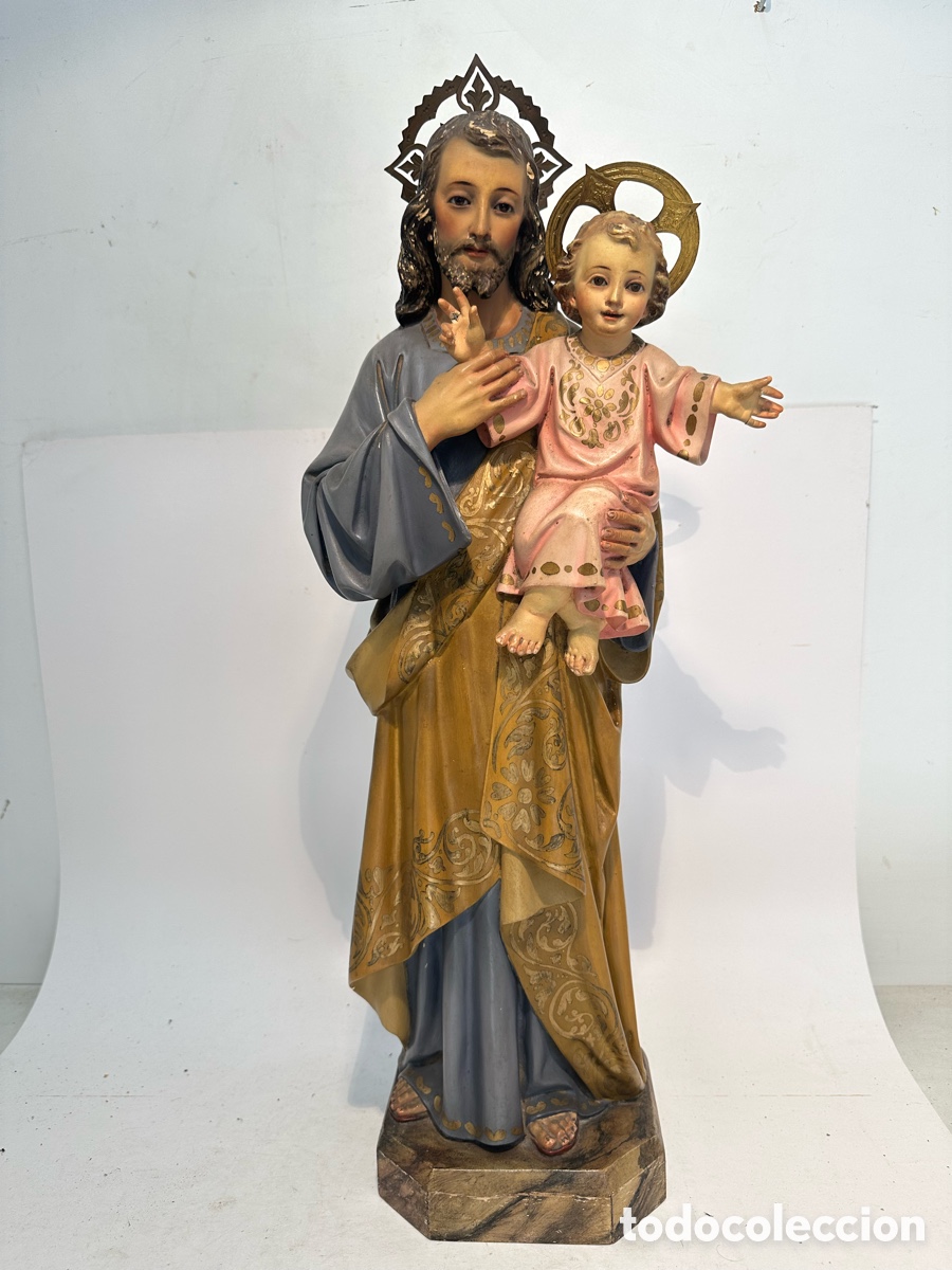 Arte: SAN JOSE Y NI&Ntilde;O JESUS DE ESTUCO Y OJOS DE CRISTAL ANTIGUO. SELLO OLOT. 57CM.