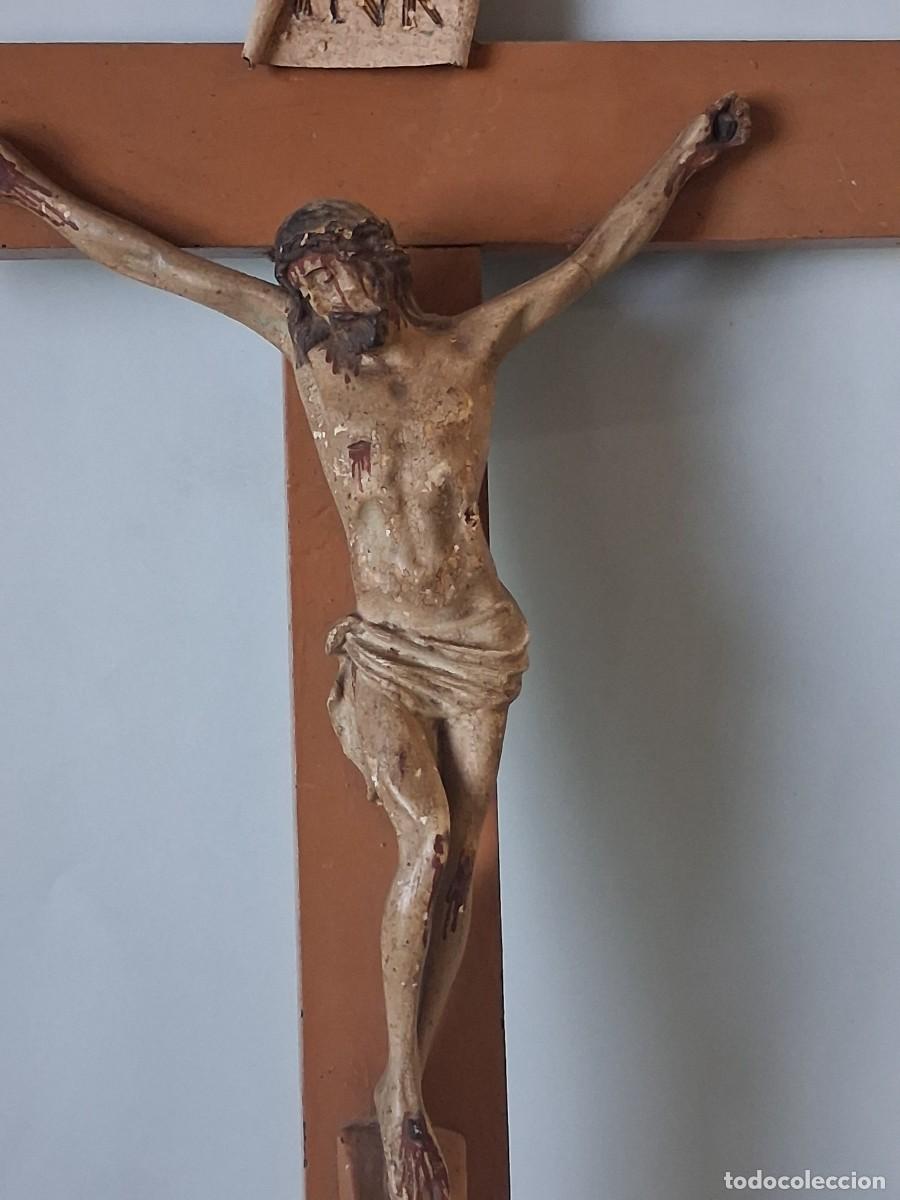 Arte: Cristo expirante pp SXIX de estuco policromado