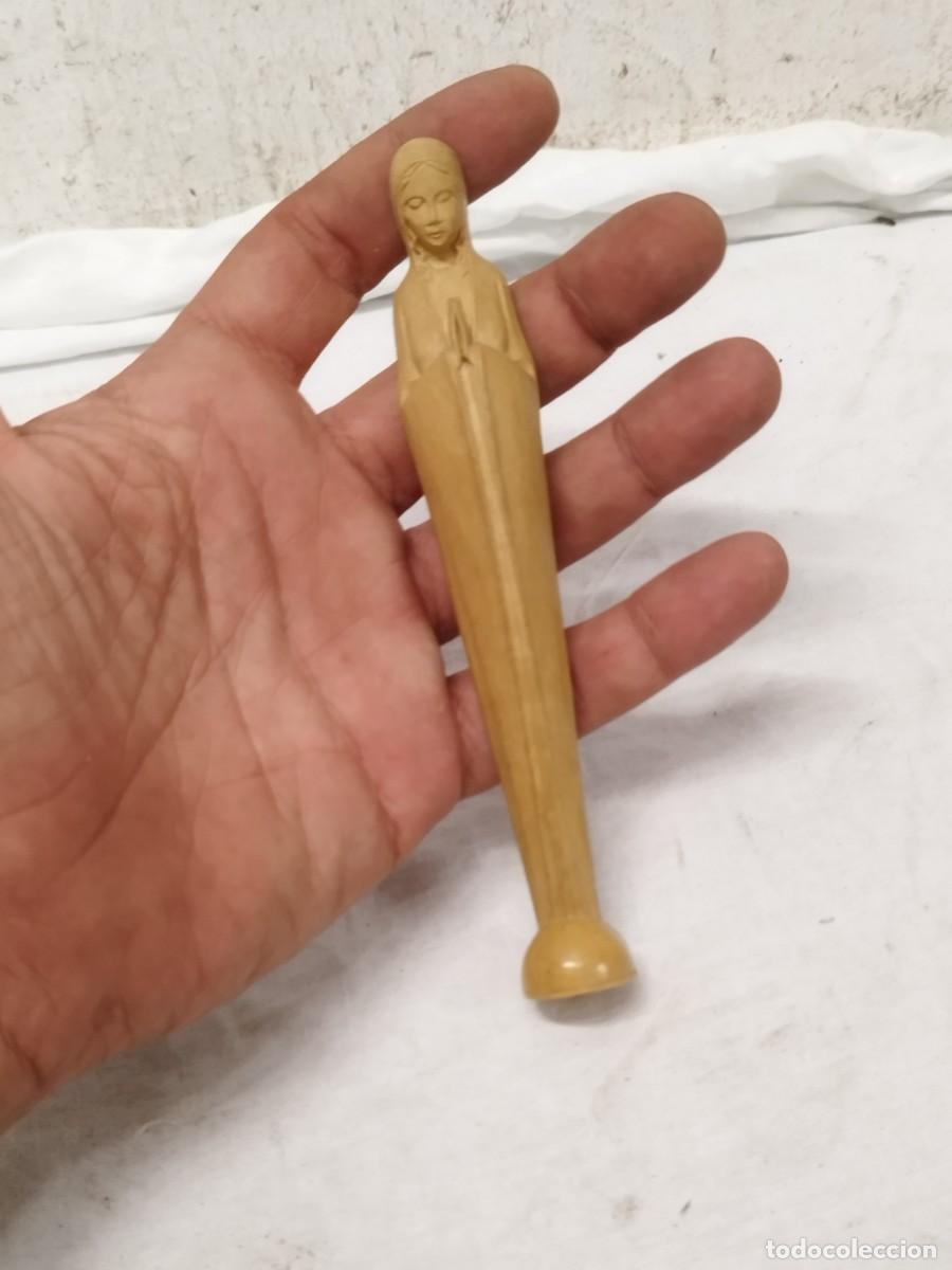 Arte: Antigua figura escultura religiosa de una virgen. Falta corona y material a identificar.