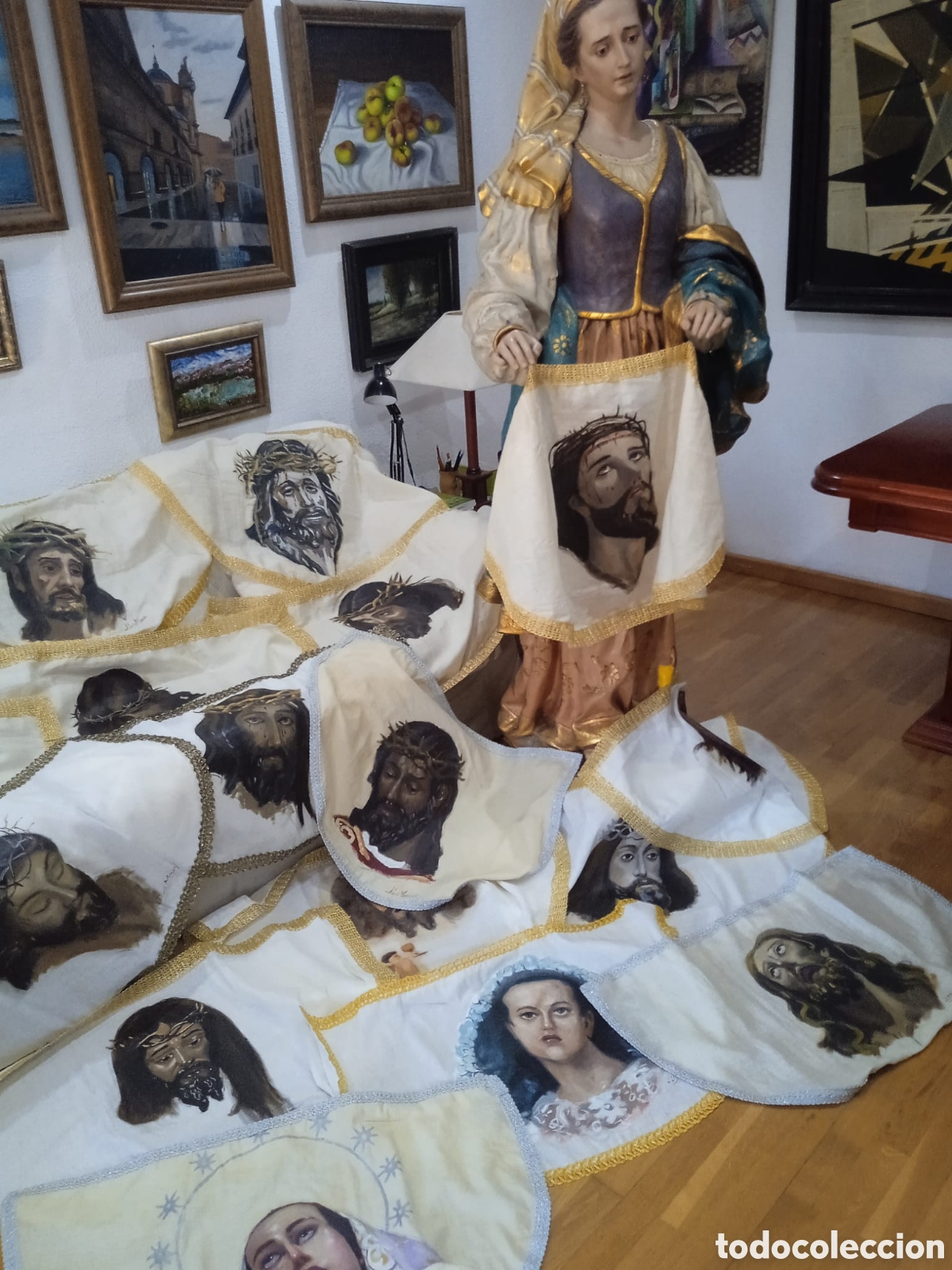 Arte: Talla Santa Ver&oacute;nica con 13 pa&ntilde;os en &oacute;leo