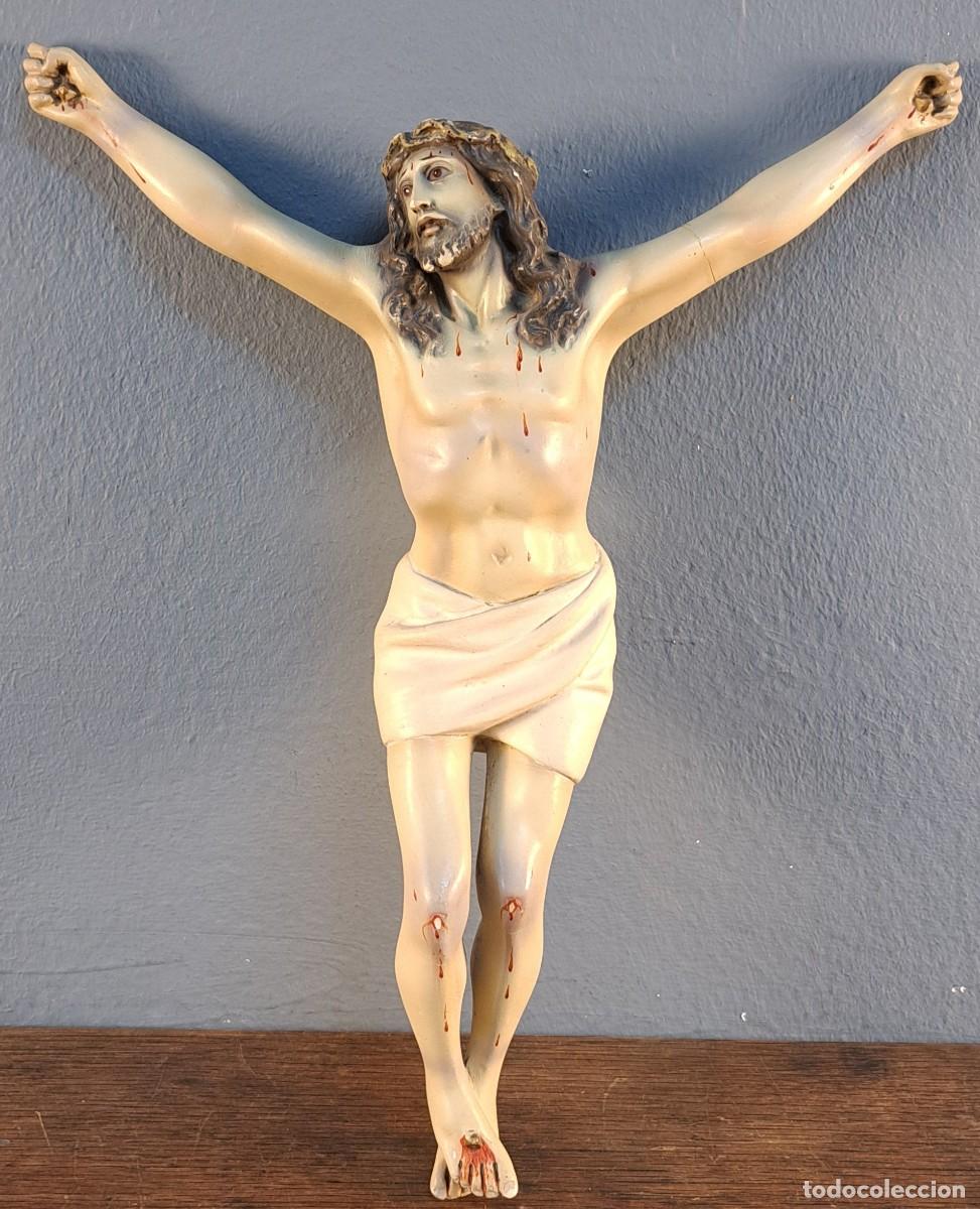 Arte: Cristo crucificado, 31 x 26 cm mediados del siglo XX