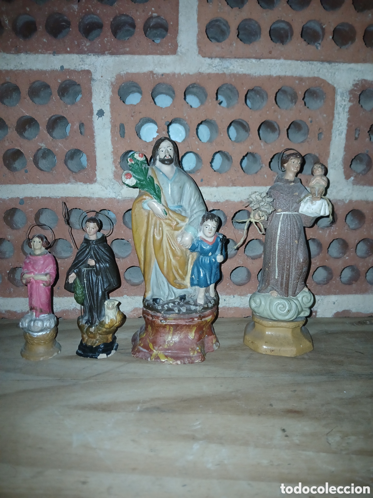 Arte: LOTE, 4 FIGURAS RELIGIOSAS DE TERRACOTA S. XIX