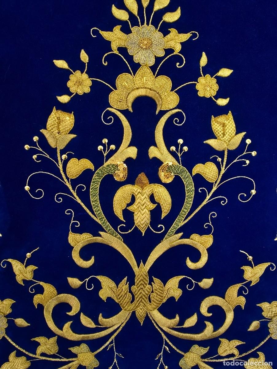 Arte: Saya bordada en oro entrefino - Foto 2