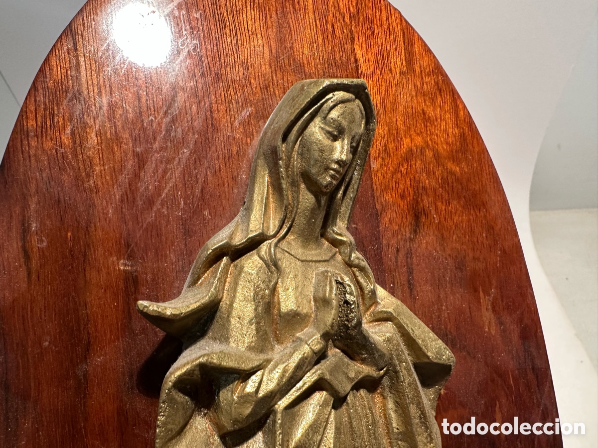 Arte: RELIEVE RELIGIOSO PARED ,VIRGEN DE BRONCE. - Foto 2