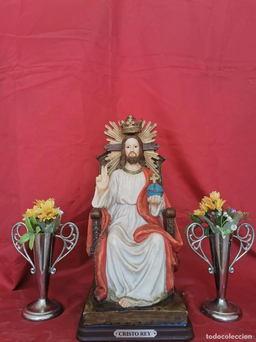 Arte: Cristo Rey Estatua 38cm
