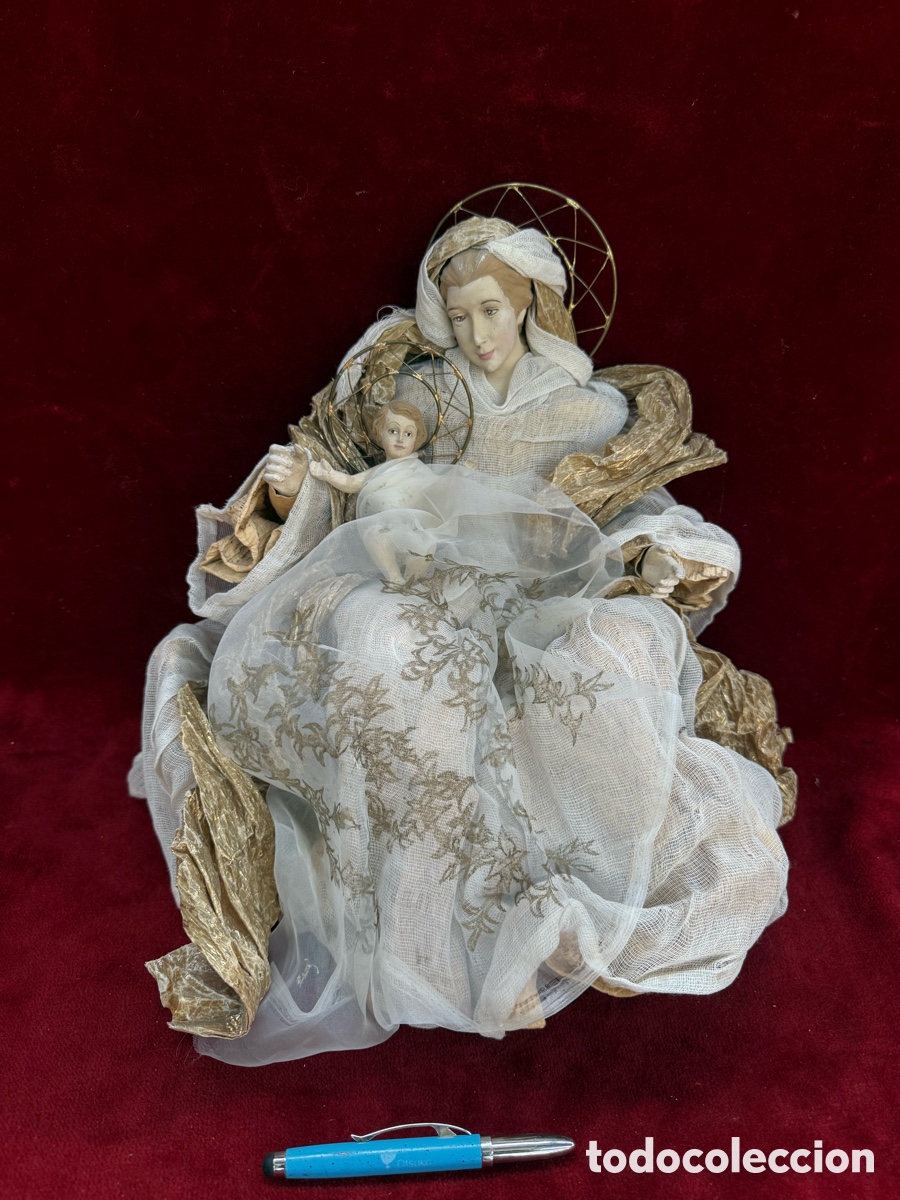 Arte: Bonita Virgen con El Ni&ntilde;o Jesus de barro y ropa!