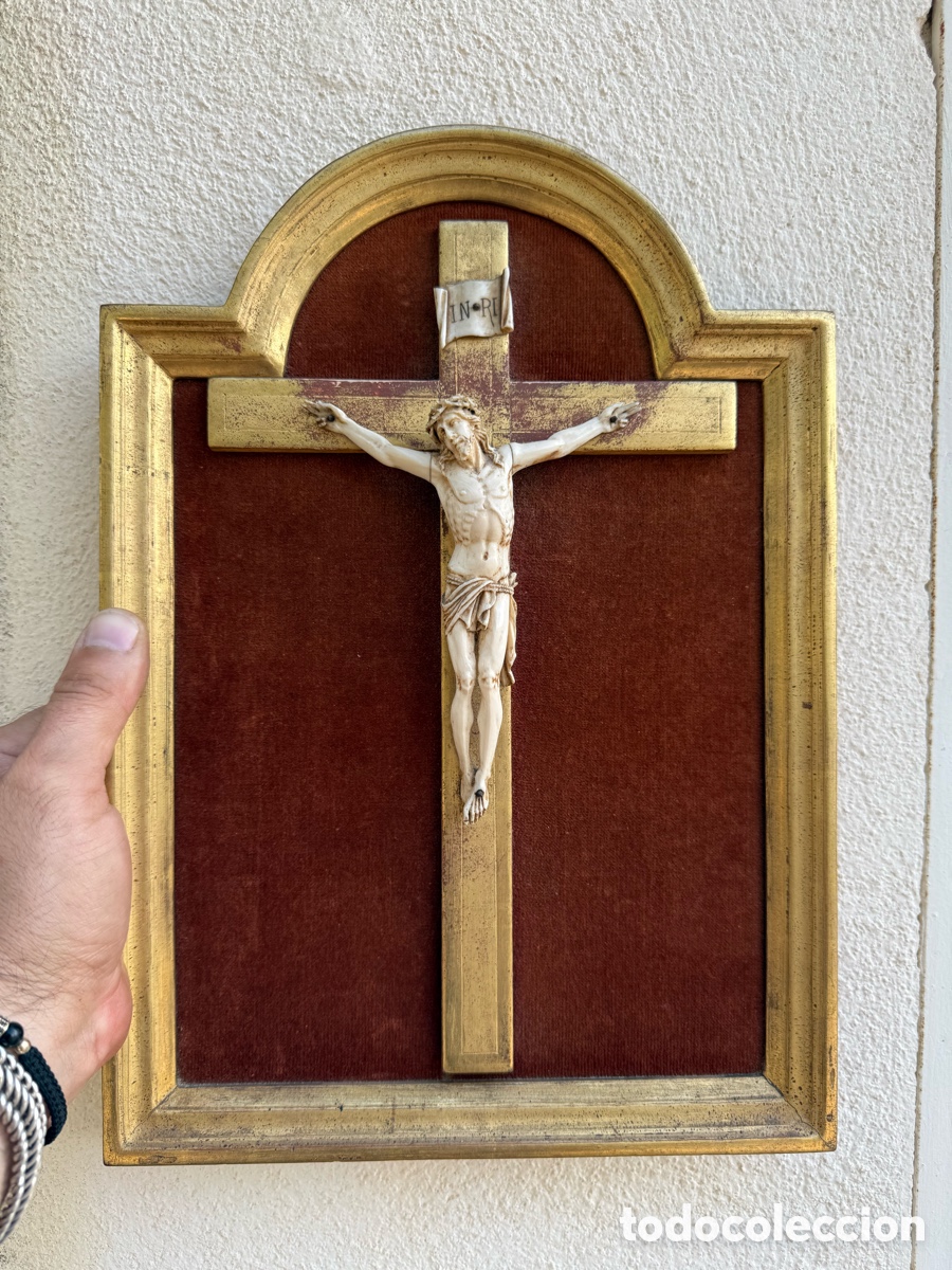 Arte: Antiguo cuadro tallado en marfil,Cristo Crucificado!Sig.XIX