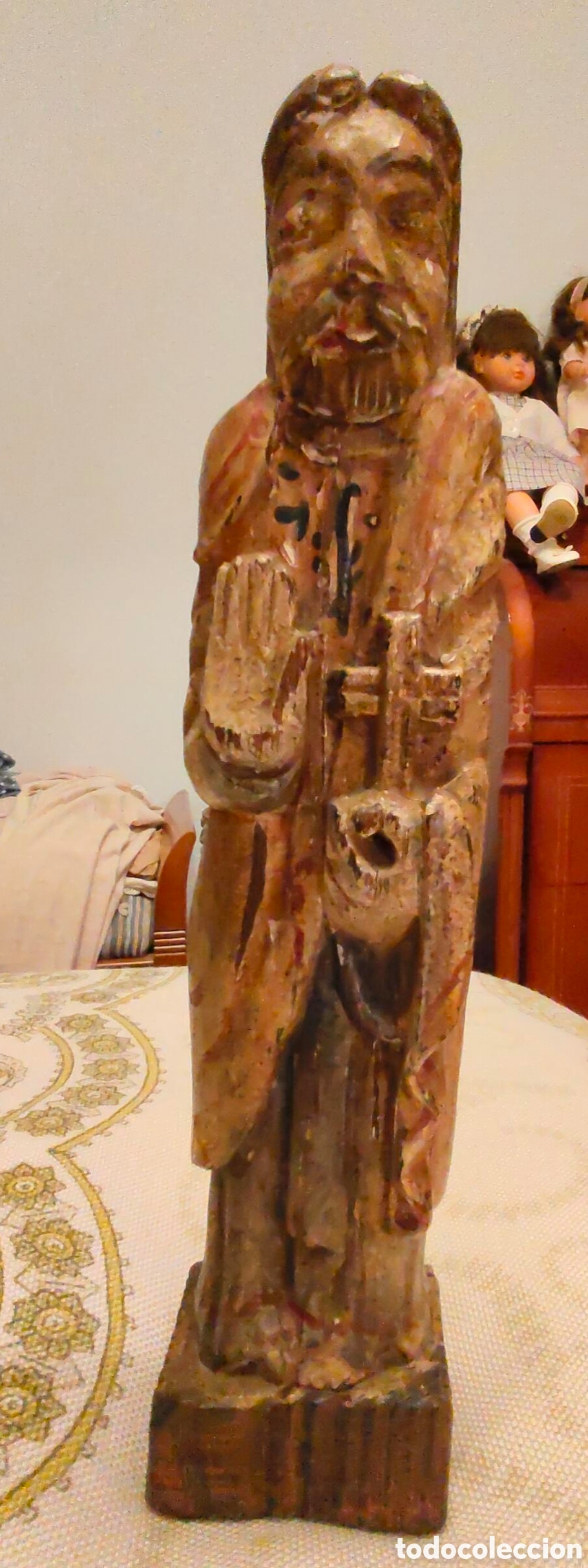 Arte: Talla popular de Jesucristo en madera policromada. Mediados Siglo XX. 25-30 cm