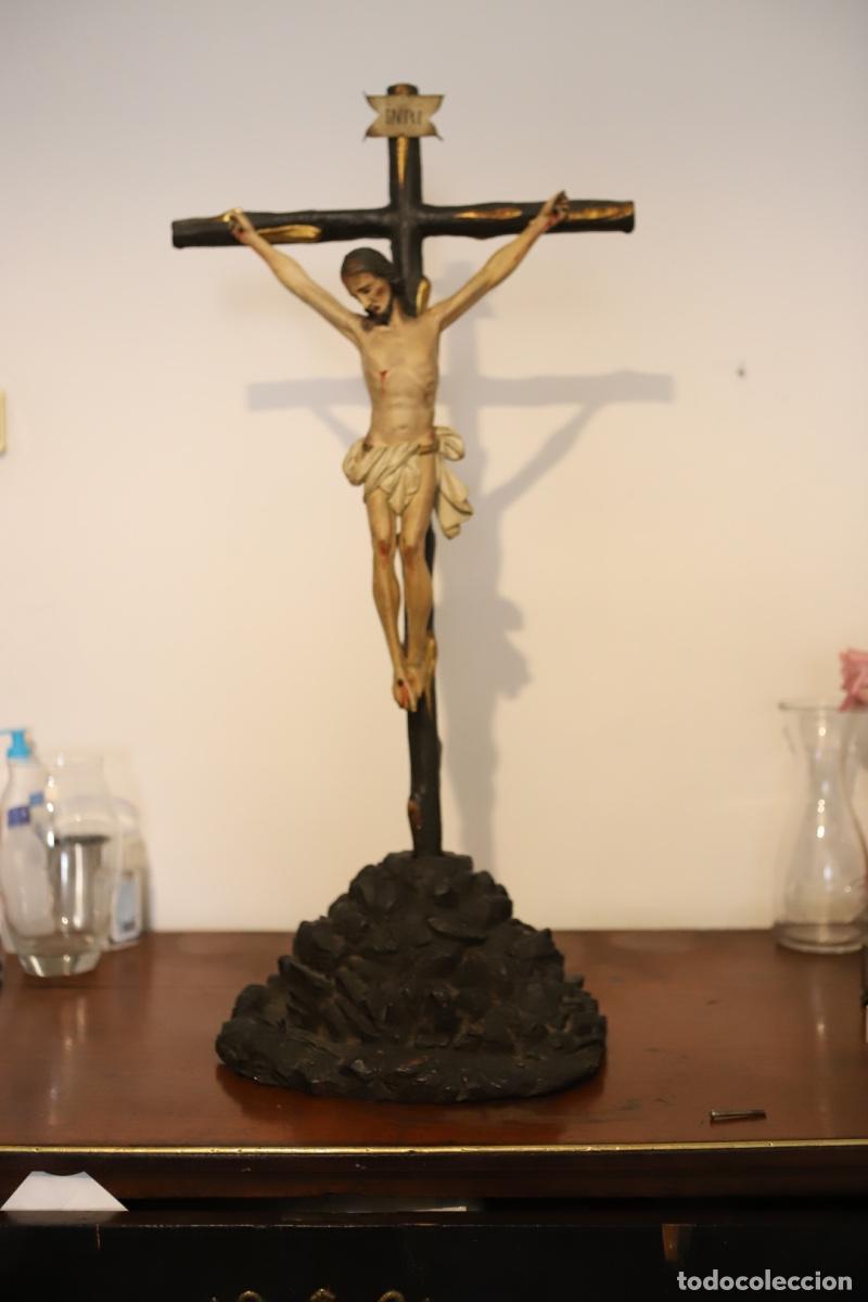 Arte: Talla de Crucificado de escuela granadina del siglo XVIII