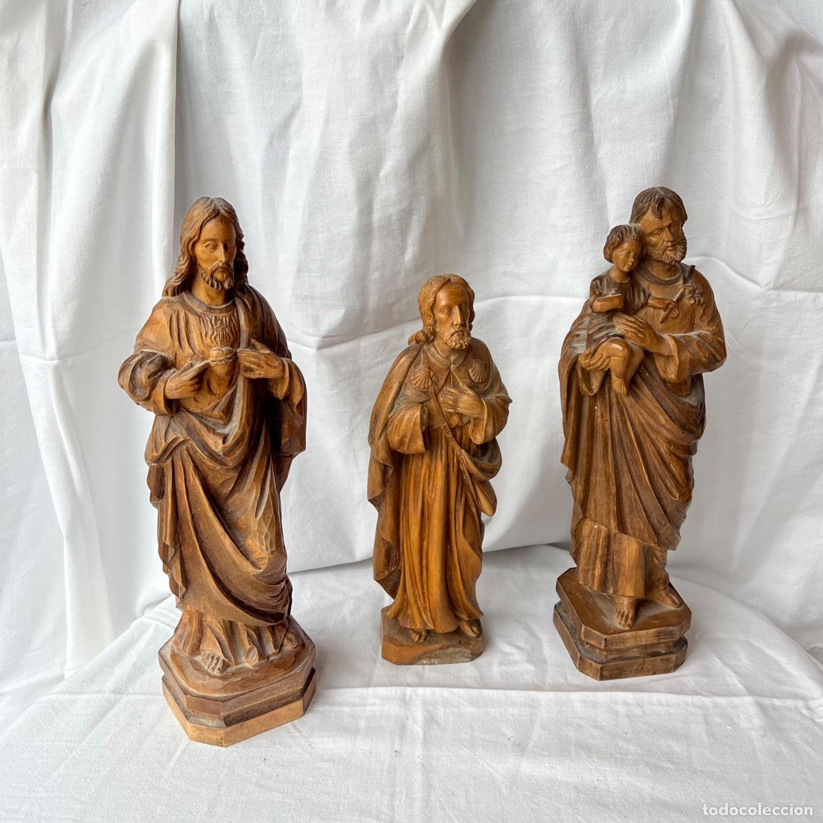 Arte: Lote 3 Tallas en Madera Monoxila. Firma OURO. Sagrado Coraz&oacute;n, San Jos&eacute; y Santiago.