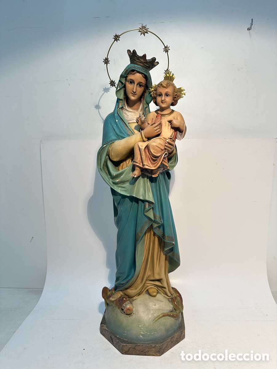 Arte: VIRGEN SAGRADO CORAZON DE JESUS DE PASTA MADERA Y OJOS DE CRISTAL. SELLO OLOT. 56CM.