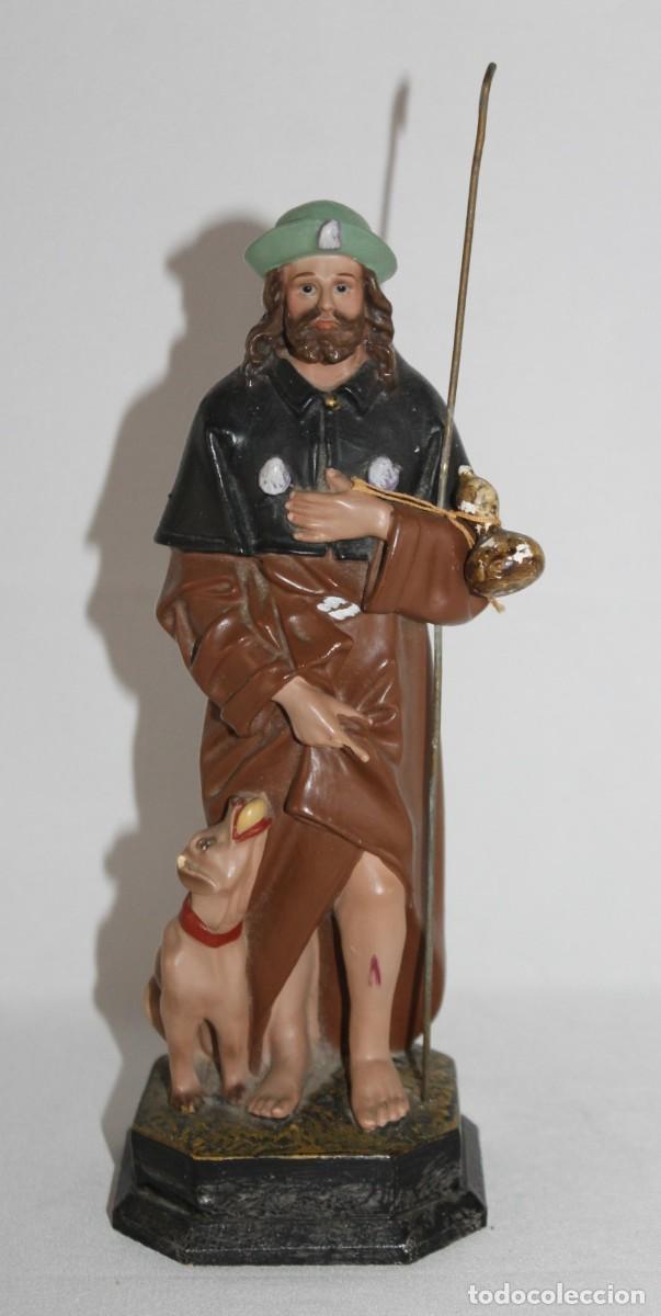 Arte: San Roque peregrino en estuco policromado con perro. Imagen religiosa de 22 cm