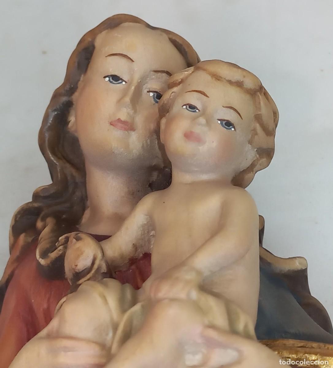 Arte: IMAGEN EN MADERA POLICROMADA DE LA VIRGEN MARIA SOSTENIENDO AL NI&Ntilde;O