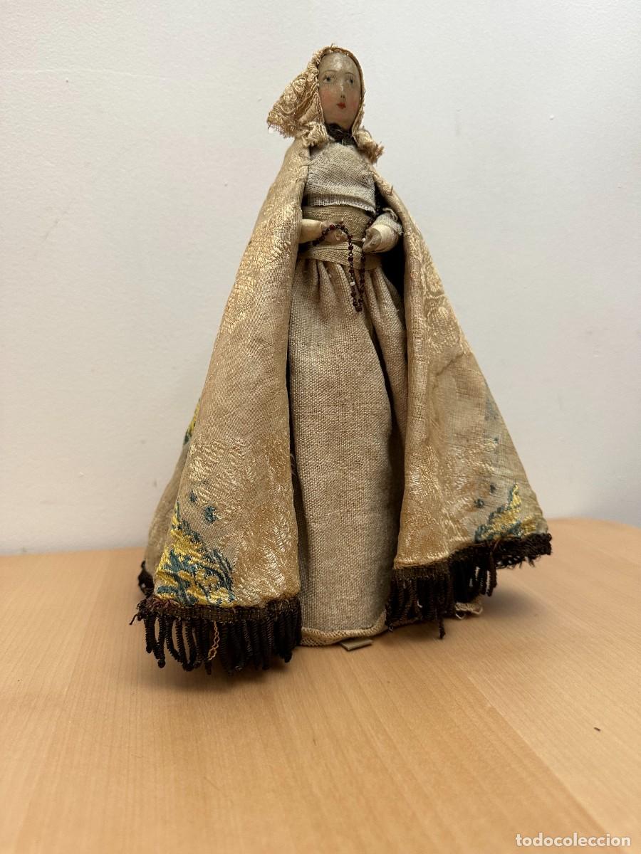 Arte: Virgen de candelero o de vestir