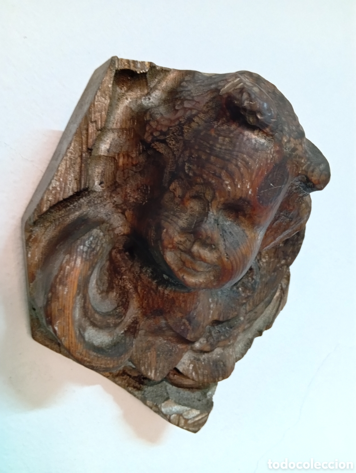 Arte: Antigua talla de madera con &aacute;ngel 26 cm
