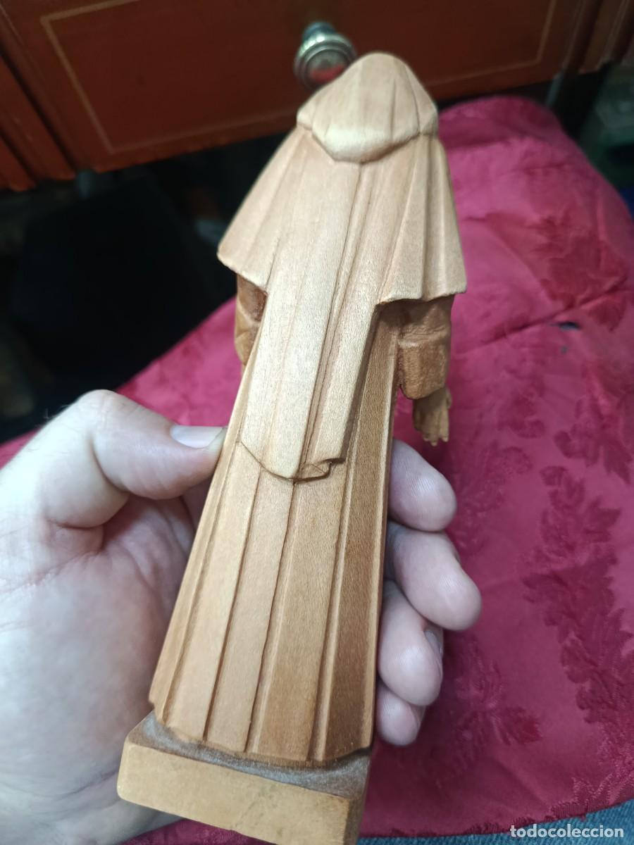 Arte: Escultura en madera de monja. - Foto 6