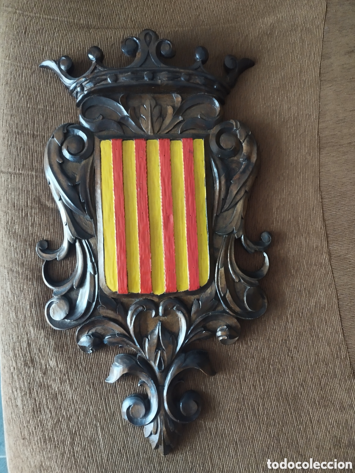Arte: Escudo Tallado Senyera - Foto 1