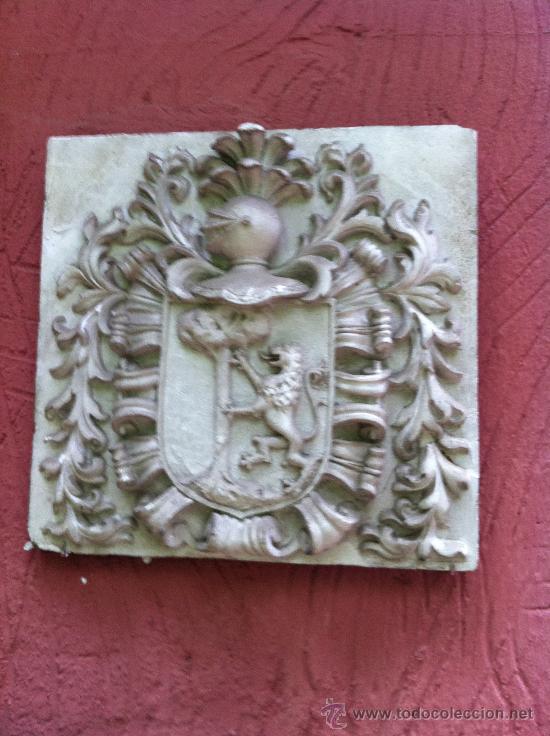 Arte: Escudo Heraldico-con leon rampante - Foto 1