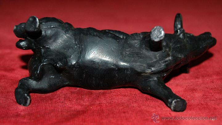 Arte: TORO EN CALAMINA PATINADA DE LOS A&Ntilde;OS 50 - Foto 2