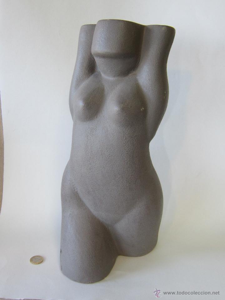 Arte: FIGURA DE MUJER EN CERAMICA - Foto 1