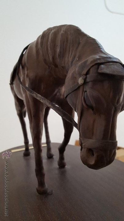 Arte: Caballo realizado en cuero. - Foto 4