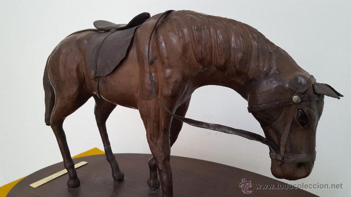 Arte: Caballo realizado en cuero. - Foto 7
