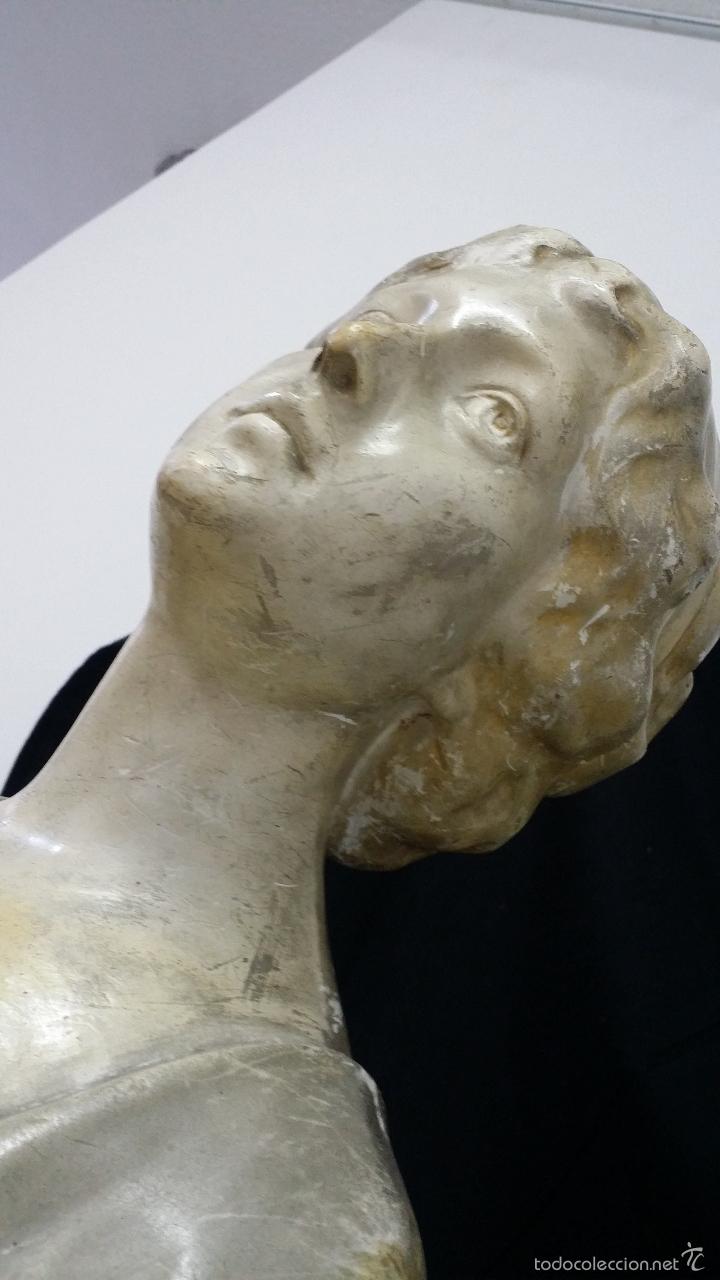Arte: Busto antiguo de dama en estuco - Foto 3