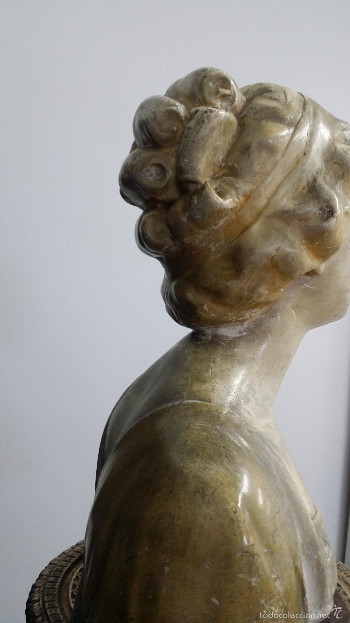 Arte: Busto antiguo de dama en estuco - Foto 5