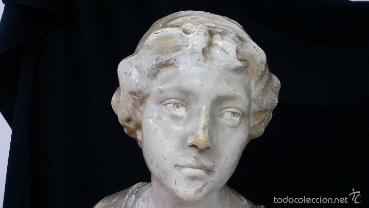 Arte: Busto antiguo de dama en estuco - Foto 6