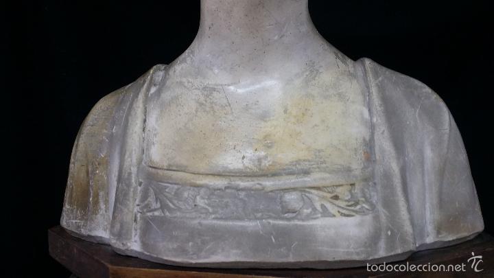 Arte: Busto antiguo de dama en estuco - Foto 7