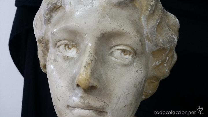 Arte: Busto antiguo de dama en estuco - Foto 8