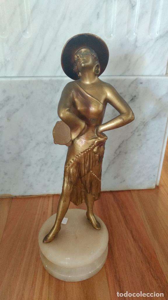 Arte: Preciosa figura de una mujer andaluza, andalucia, Espa&ntilde;a.