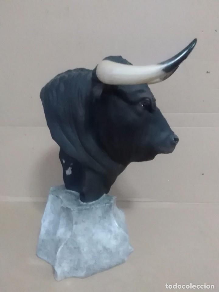 Arte: Cabeza de toro - Foto 1