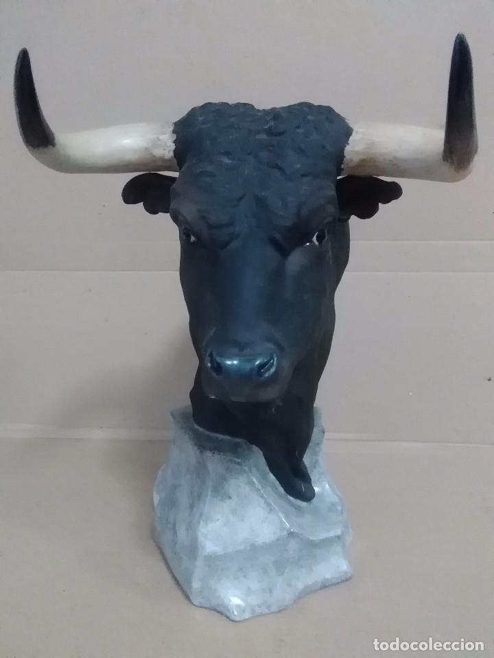Arte: Cabeza de toro - Foto 2