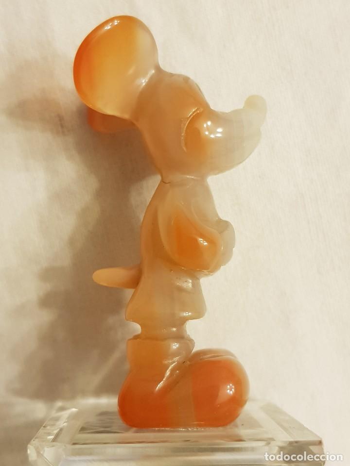 Arte: Mickey Mouse de jade con torre Eiffel de cristal macizo. - Foto 5