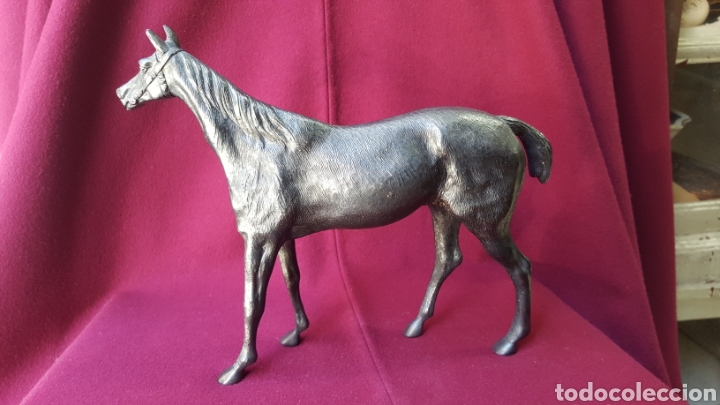 Arte: FIGURA DE CABALLO DE CARRERAS - Foto 2