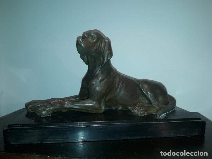 Arte: Escultura de calamina art. Deco. - Foto 1