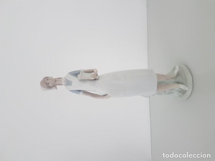 Arte: Figura enfermera Lladro antigua - Foto 1