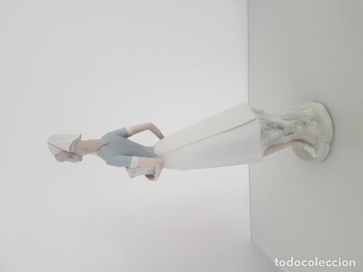 Arte: Figura enfermera Lladro antigua - Foto 3