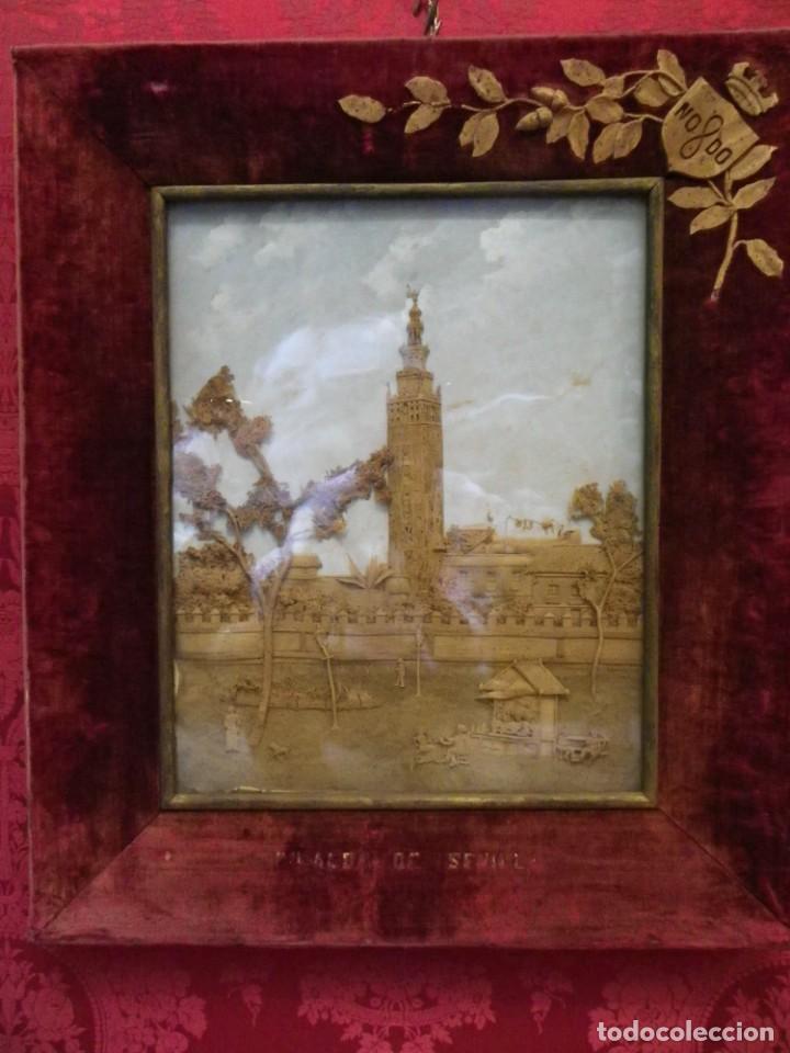 Arte: Giralda siglo XIX en corcho y terciopelo - Foto 2